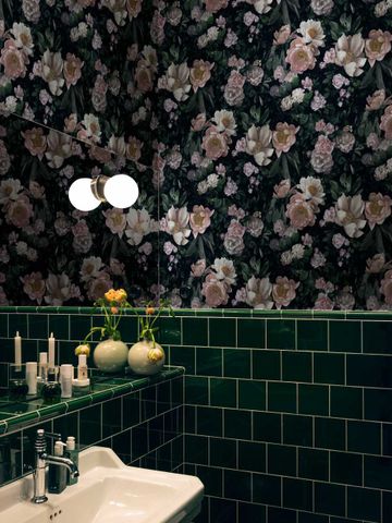 Обои Flowers Boråstapeter — цветочные обои в интерьере