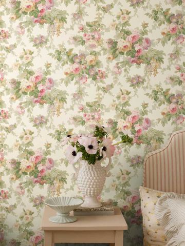 Каталог цветочных обоев для зала Flowers от Boråstapeter | Бесплатная доставка по России