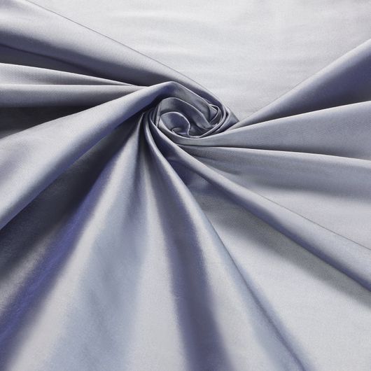 Однотонная шелковая интерьерная ткань арт. F125/2004 фиолетово-голубого цвета от Cole&Son