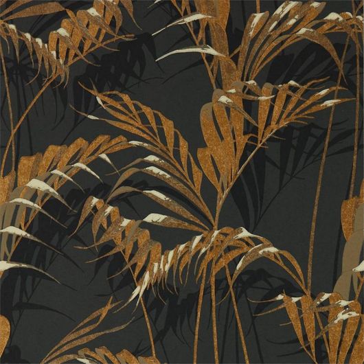 Изящные пальмовые золотые листья на черном фоне подойдут для оформления спальни  арт. 216641 от Sanderson из коллекции The Glasshouse можно выбрать на сайте odesign.ru