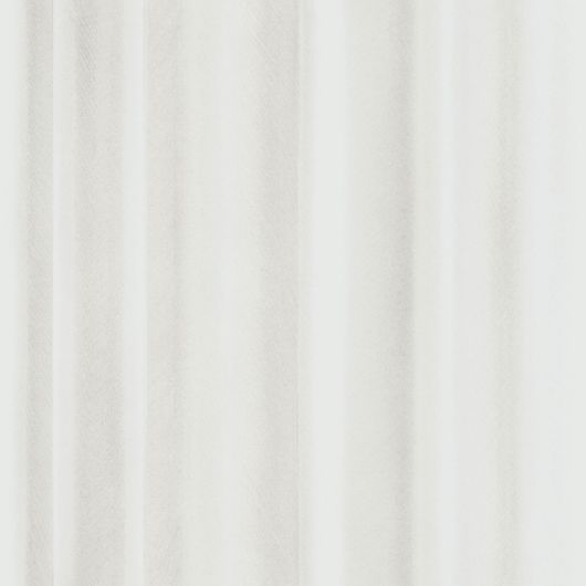 Обои из Швеции коллекция Front , Рисунок под названием DRAPERY включает в себя  Мягкие вертикальные линии, игра света и тени — все это создает эффект струящейся драпировки. Благодаря тканевой текстуре этот орнамент с тонкими переходами белого и серого очень эффектно смотрится в интерьере. Шведские обои купить, салон обоев ОДизайн, в интернет-магазине, бесплатная доставка, оплата онлайн, большой ассортимент