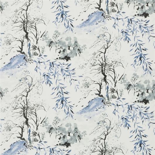 Дизайнерские обои для гостиной арт. PDG651/03  из коллекции Shanghai Garden от Designers Guild, Великобритания с изображением  пейзажа  в стиле китайских гравюр в черно-синих тонах на белом фоне, с оплатой онлайн