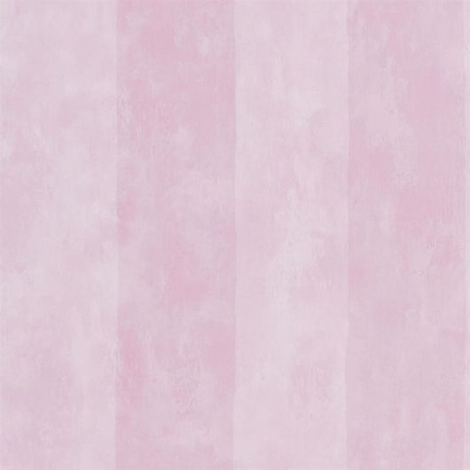 Купить флизелиновые обои Designers guild - Parchment, арт.PDG720/22 розового цвета в широкую полоску на фоне, имитирующем бетон в интернет-магазине с бесплатной доставкой.