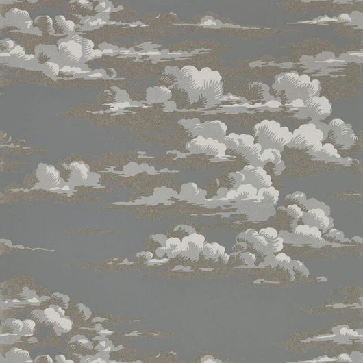 Изящные облака в сумерках создают ночное очарование на флизелиновых обоях для спальни дизайн Silvi Clouds арт. 216603 от Sanderson можно посмотреть купить с доставкой до дома