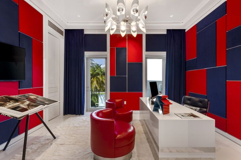 Tommy Hilfiger. Miami house