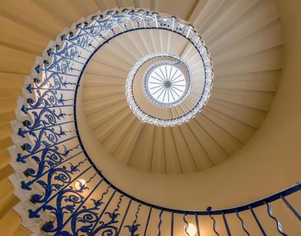 Лестница Тюльпан