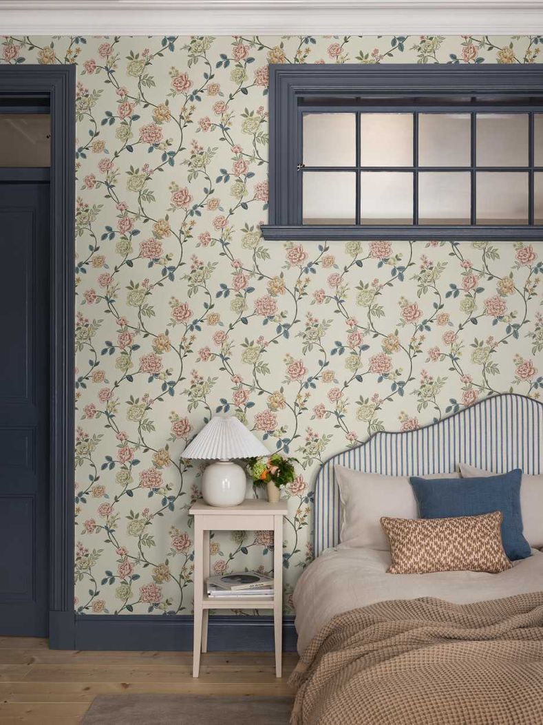 Флизелиновые обои Peony Garden Beige Артикул: 9174