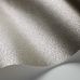 Мраморная текстура обоев  Goldstone от Cole & Son мерцает множеством серебряных вкраплений на фоне черного цвета . При взгляде с некоторого расстояния детали сливаются в мягком радужном сиянии. Купить обои для спальни, коридора в салонах Москвы.