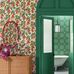 Флизелиновые обои пр-во Великобритания коллекция Seville от Cole & Son, переливающийся цветочный рисунок под названием Bougainvillea на светлом фоне. Обои для спальни, обои для кухни, обои для гостиной. Купить обои в салоне Одизайн, большой ассортимент, бесплатная доставка
