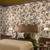 Восхитительные флизелиновые обои Narina - Baobab Gold арт. 129/7030 от Cole&Son (Великобритания) каталог Ardmore Baobab, где узор составляют стилизованные перья птицы Нарина в благородном золотистом оттенке для потолка.