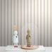 Флизелиновые обои Stripes beige and white арт. 130949 — полосатые бежево-белые для гостиной, кухни, коридора или детской.