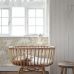 Флизелиновые обои Swans beige, white and grayish green арт. 139797 — романтичные обои с лебедями для детской комнаты.