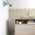 Детское флизелиновое панно Scalloped wall sand beige арт. 159230 с фестонами для детской комнаты.