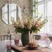 Флизелиновые цветочные  обои Floral Charm из Швеции коллекции Dreamy Escape в интерьере столовой.