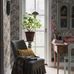 Скандинавский интерьер кабинета загородного дома декорированный флизелиновыми обоями "Каштан"