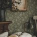 Интерьер спальни декорированный винтажными обоями Hip Rose из каталога Woodland от BorasTapeter.