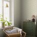 Цветочные обои Hufvudsta Gård Grey Boråstapeter Flowers 9163 — обои для гостиной, скандинавский интерьер