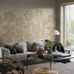 Цифровые обои для гостинной Hanna Werning Storflax Beige, арт. 9663W от Borastapeter, где фантазийные цветы тянутся высоко к потолку в бледно-желтых цветах на слегка текстурированной основе теплого бежевого цвета. Заказать в интернет-магазине ODesign с бесплатной доставкой по всей России.