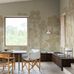 Цифровые обои для зала Hanna Werning Storflax Beige, арт. 9663W от Borastapeter, где фантазийные цветы тянутся высоко к потолку в бледно-желтых цветах на слегка текстурированной основе теплого бежевого цвета. Заказать в интернет-магазине ODesign с бесплатной доставкой по всей России.