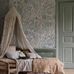 Цифровое панно для детской Arts and Crafts Green, арт 9704W от Borastapeter – с пышным цветочным орнаментом впечатляющих размеров в мягких пастельных тонах на кремово-белом фоне. Закажите эти изысканные обои в интернет-магазине ODesign. Бесплатная доставка по всей России.
