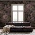 Цифровое панно для гостиной Rose Magnifique Purple, арт 9709W от Borastapeter – с крупным цветочным узором, где розы, наперстянки и другие цветы в бледно-розовом, сиреневом и тепло-зеленом цветах на черном фоне. Закажите эти изысканные обои в интернет-магазине ODesign. Бесплатная доставка по всей России.