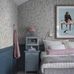 Цифровое панно для спальни Vintergröna Grand Light Blue, арт 9748W от Borastapeter – величественный масштабный узор из вьющихся листьев в стиле Arts&Crafts: бежевая листва с серо-коричневыми прожилками на бледно-голубом фоне — и делает восхитительной спальню, прихожую, гостиную или кухню. Закажите эти изысканные обои в интернет-магазине ODesign. Бесплатная доставка по всей России.