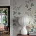 Цифровое панно для спальни Midsummer Eve Grand White, арт 9755W от Borastapeter, где полевые цветы, такие как клевер, водосбор, вьюнок и колокольчики, вьются по стене, словно большая фреска в светлой пастельной палитре на кремово-белом фоне, делают восхитительной спальню, прихожую, гостиную или кухню. Закажите эти изысканные обои в интернет-магазине ODesign. Бесплатная доставка по всей России.