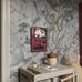 Цифровое панно для детской Underwater Magic Grand Grey, арт. 9768W от Borastapeter — волшебный подводный мир с осьминогами, черепахами, морскими коньками, акулами и другими прекрасными обитателями в серо-бежевой палитре. Эти забавные обои идеально подойдут для детской, спальни или прихожей, создавая игривую атмосферу. Приобрести их можно в интернет-магазине ODesign с бесплатной доставкой по всей России.