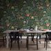 Цифровое панно для столовой Blomsterhav Grand Green, арт. 9784W от Borastapeter, украшено красочным цветочным узором ручной работы в теплой, насыщенной палитре на темно-зеленом фоне. Аконит, лилии, настурции, клевер и другие цветы соседствуют с земляникой и ежевикой в удивительно летнем ансамбле. Эти цветочные обои идеально подойдут для детской, спальни, кухни или прихожей, создавая романтичную атмосферу. Заказать их можно в интернет-магазине ODesign с бесплатной доставкой по всей России.