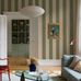 Цифровое панно для гостиной Bjärö Stripe Beige&Green, арт. 9797W от Borastapeter, — это смелые графические обои с широкими полосами — классика с изюминкой в мягкой, гармоничной цветовой комбинации: темно-зеленый и кремово-белый — элегантная, сдержанная цветовая палитра. Эти полосатые обои идеально подойдут для детской, спальни, кухни или прихожей, создавая динамичную атмосферу. Заказать их можно в интернет-магазине ODesign с бесплатной доставкой по всей России.