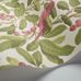 Обои Royal Garden от Cole & Son с живописным рисунком густой листвы черемухи оливковых оттенков, гроздьями ягод и птицами малинового цвета. Обои в гостиную, спальню, детскую. Выбрать, заказать, салоны обоев.