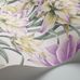 Эффектные обои Exoticks от Cole & Son украшены пышным изображением экзотических южноафриканских цветков Амариллиса белладонна желтого и сиреневого цвета среди зеленой листвы. Выбрать, заказать обои для гостиной, спальни в интернет-магазине.