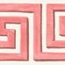 Акцентный декоративный бордюр Queens Key Border от Cole & Son с греческим орнаментом меандр кораллового цвета на молочном фоне. Выбрать обои, большой ассортимент, салоны обоев в Москве.