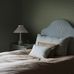 Интерьер спальни с обоями в стиле прованс в мелкий цветочный узор