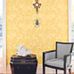 Кресло и китайский сундук на фоне ярких обоев Chippendale China с выразительным восточным орнаментом. Продажа английских обоев в салонах ОДизайн.