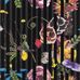 Приобрести в интернет магазине живописные обои Babylonia Nights Soft с изображениями экзотических цветов и растений, которые превращаются в прекраснейшую панораму сада с наложенными яркими черными линиями из черного флока, подчеркивающими неповторимость стиля Christian Lacroix.
