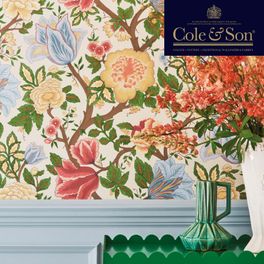 Изысканные английские обои в интерьере от Cole&Son из каталога The PearWood Collection