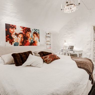 13-White-bedroom-scheme