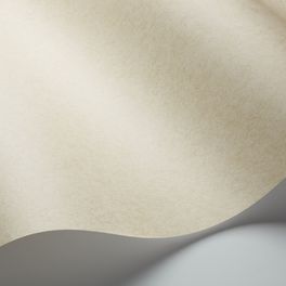 Сдержанные и элегантные обои Cordovan от Cole & Son оттенка пергамента с рисунком, имитирующим мягкую дубленую кожу. Выбрать обои для гостиной, холла в магазине, большой ассортимент.
