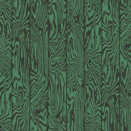 Рисунок обоев Zebrawood от Cole & Son вдохновлен текстурой огрубевшей древесины плавника, которой дизайнеры добавили сходства со шкурой дикого животного, в эффектном сочетании изумрудного и черного цвета. Заказать обои для стен в интернет-магазине, бесплатная доставка.