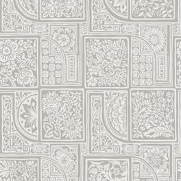 Дизайн обоев Bellini от Cole & Son составлен из чередования плиток с цветочными мотивами и геометрическими узорами белого цвета на дымчато-сером фоне,нарисованными в акварельной технике . Обои для кухни, гостиной. Купить обои в салонах Москвы.