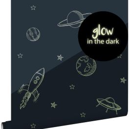 Детские светящиеся в темноте обои Glow in the dark planets in outer space арт. 139761 со звездами и планетами для детской комнаты.