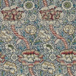 Английские обои Wandle артикул 216849 из каталога Compilation Wallpaper от Morris & Co с плотным цветочным узором в стиле Ар-Нуво на глубоком индиго фоне