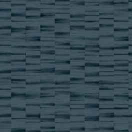 Флизелиновые обои из Швеции коллекция MODERN SPACES от ENGBLAD & CO под названием Waterfront. Абстрактный рисунок выполнен в глубоком синем цвете с мерцающим эффектом.  Обои для гостиной, для коридора, обои для кабинета. Купить обои, большой ассортимент, оплата онлайн