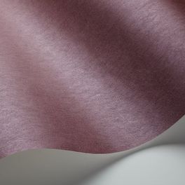 Мерцающие однотонные обои Dusty Lilac от ECO Wallpaper с эффектом жемчужного сияния припыленного сиреневого цвета. Купить обои для стен в салонах ОДизайн, большой ассортимент.