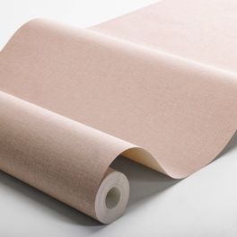 Рулон флизелиновых обоев Canvas Rose артикул 6125 из каталога Shades фабрики Borastapeter с детализацией фактурного узора под ткань персиково розового цвета.