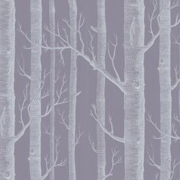 Английские обои Woods от Cole & Son с рисунком, состоящим из тщательно прорисованных мелкими штрихами деревьев в цвете фиолетовый с белым. Купить обои в интернет-магазине, бесплатная доставка, магазин обоев в Москве.