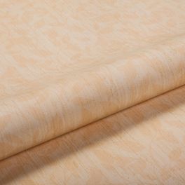 Метровые виниловые обои из Швеции коллекция VINYL от Collection FOR WALLS 8024 под названием  Nina нежно желто-оранжевого цвета с еле заметным растительным узором и блестящими элементами впишутся в любой дизайнерский интерьер можно заказать в интернет магазине ОДизайн с бесплатной доставкой.