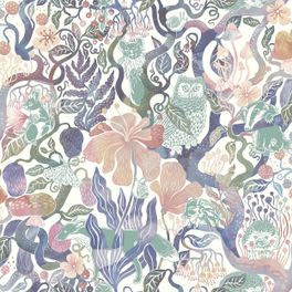 Рисунок детских обоев Magic Woods Frozen Tundra, арт. 8148 из каталога Fairyland, где переплетающиеся ветви и загадочные грибы образуют пышный лес, населенный лисами, ежами и совами. Флизелиновые обои премиум-класса в интернет магазине с доставкой. Шведские экологичные обои.