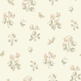 Раппорт флизелиновых обоев Boråstapeter Luktärt Beige (арт. 8707). Узор с душистым горошком, фиалками, стрекозами и бабочками в мягких пастельных оттенках розового, зелёного и медово-жёлтого на кремово-белом фоне. Коллекция Herrgård от Boråstapeter.